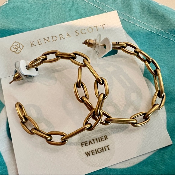 Kendra Scott Ryder Hoop Earrings in Vintage Gold - Picture 3 of 14